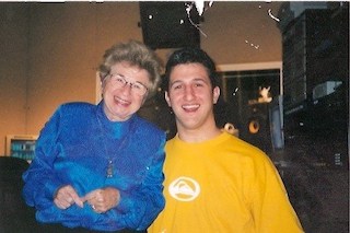 Dr. Ruth Westheimer - Sex Therapist.( She's standing. Chris is kneeling)
